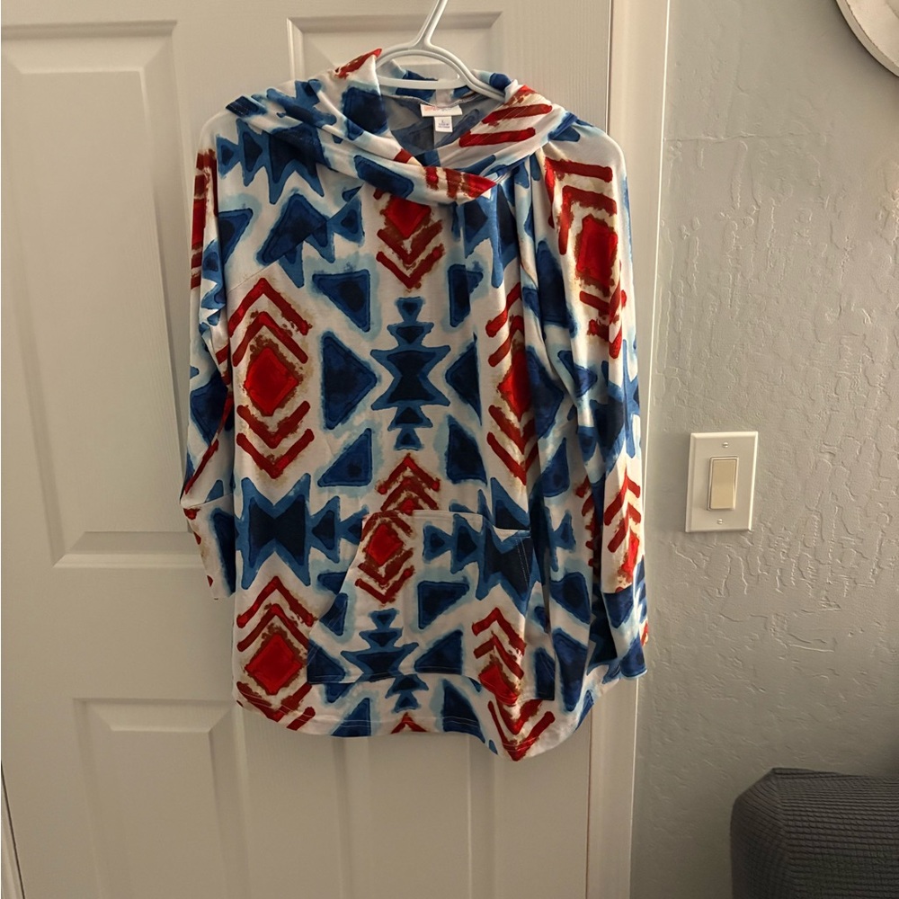 LuLaRoe Geometric Red and Blue Top